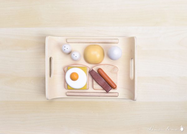 Bandeja de desayuno de madera con tostadas y huevo - Plan Toys